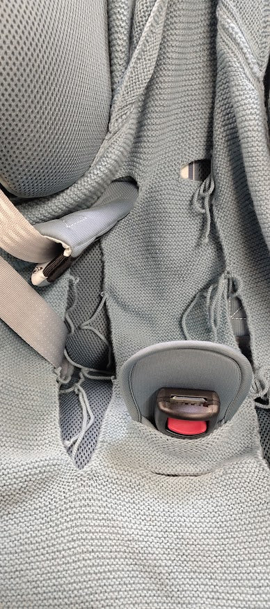 Strickanleitung für eine Einschlagdecke für Babyschale mit 5 Punkte-Gurt oder Autositze der Gruppe 1 (für kleinere Kinder)